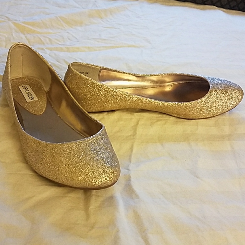 Steve Madden gold glitter flats